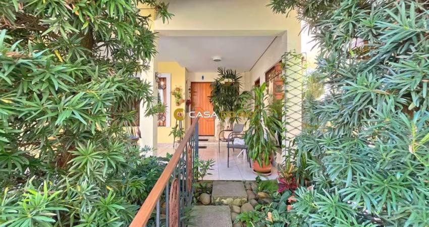 Casa em condomínio fechado com 3 quartos à venda na Avenida Eduardo Prado, 1954, Cavalhada, Porto Alegre