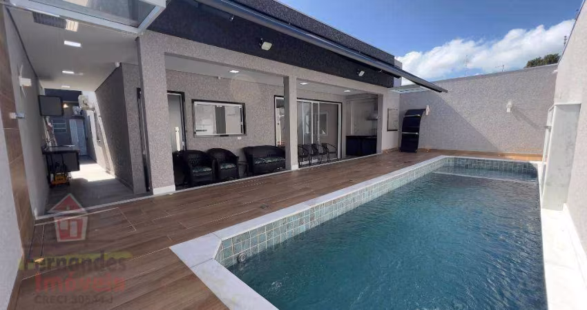 Casa com piscina automação remota e área gormet à venda por  R$1.400.000 Ocian Praia Grande/SP.