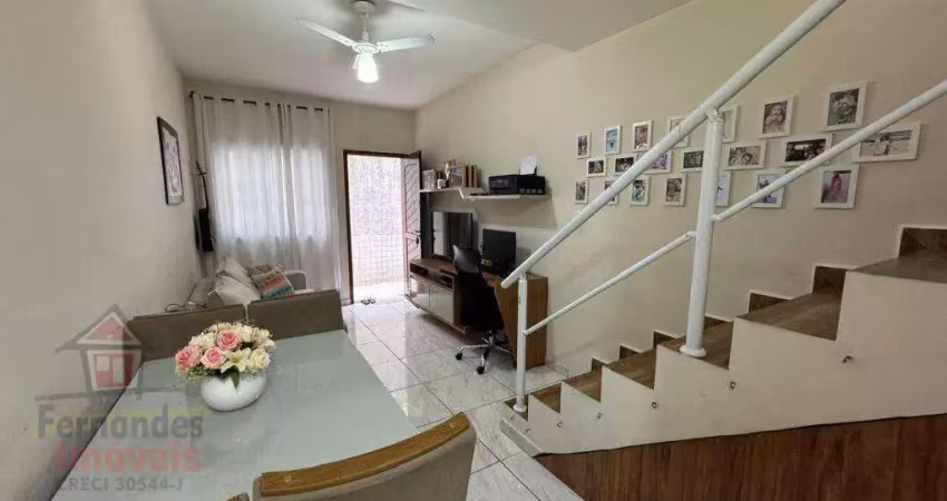 Sobrado em condomínio no lado praia à venda por r$420.000 guilhermina praia grande/sp.