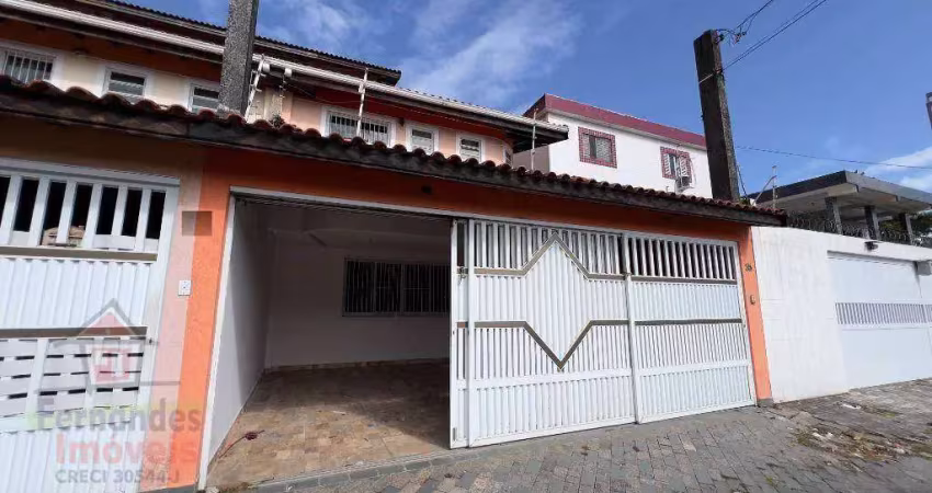 Sobrado triplex com 4 dormitórios à venda, 169 m² por r$ 800.000 - vila guilhermina - praia grande/sp