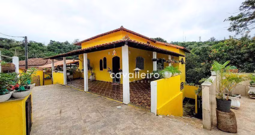 Casa com 4 dormitórios à venda, 282 m² por R$ 720.000,00 - Centro - Maricá/RJ