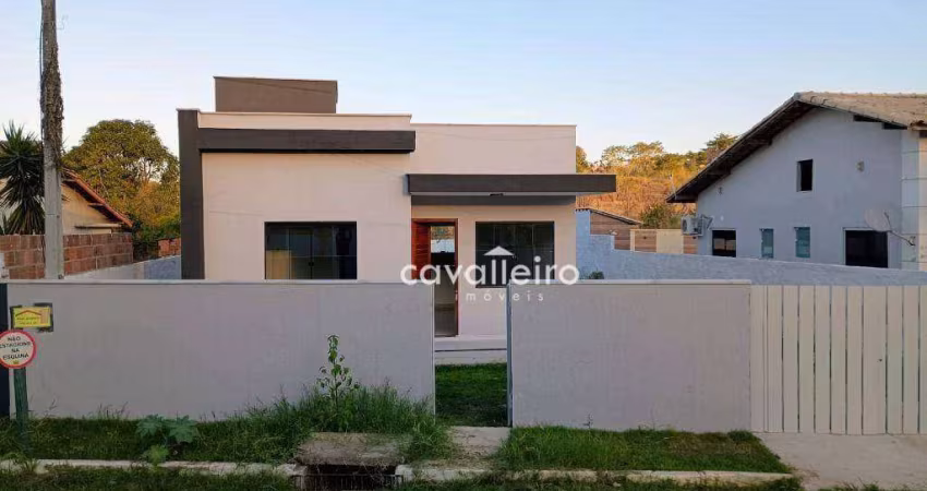 Casa com 2 quartos, sendo 1 suíte, com 66 m², à venda por R$ 380.000 - São José do Imbassaí - Maricá/RJ