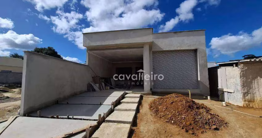 Casa com 03 qurtos, sendo 01 suíte, em condomínio proximo ao centro de maricá