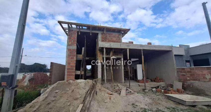 Casa com padrão diferenciado no condomínio vitória dos anjos - pindobas- maricá