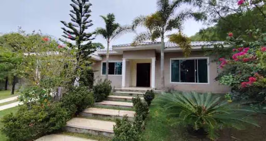 Casa com 3 dormitórios à venda, 344 m² por r$ 1.200.000,00 - ubatiba - maricá/rj