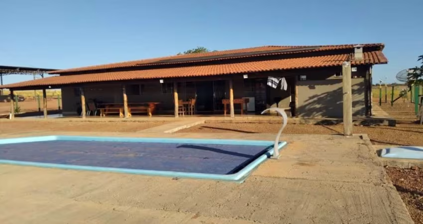 FAZENDA COM 393 ALQUEIRES DUPLA APTIDÃO EM NIQUELÂNDIA - GO