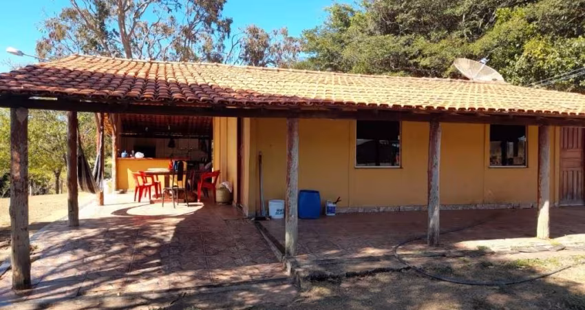 FAZENDA COM 20 ALQUEIRES DUPLA APTIDÃO EM COROMANDEL-MG