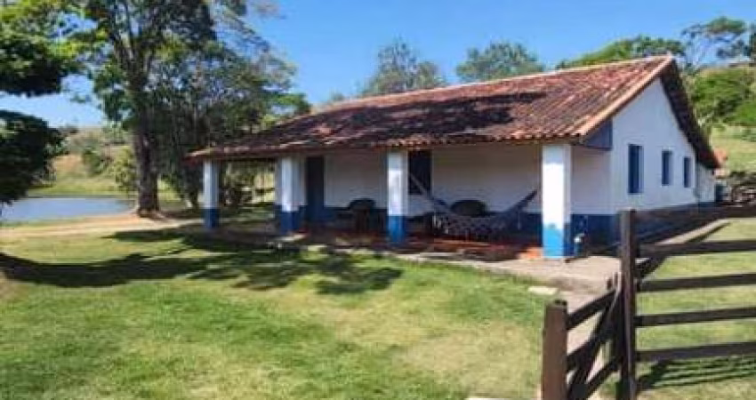 ÓTIMA FAZENDA PARA PECUÁRIA LEITEIRA COM 115 ALQUEIRES PAULISTAS EM CAÇAPAVA-SP
