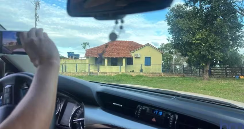 Fazenda de dupla aptiadão com 100 alqueires em campina verde-mg