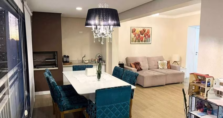 Apartamento 2 suítes com sacada gourmet no Tatuapé