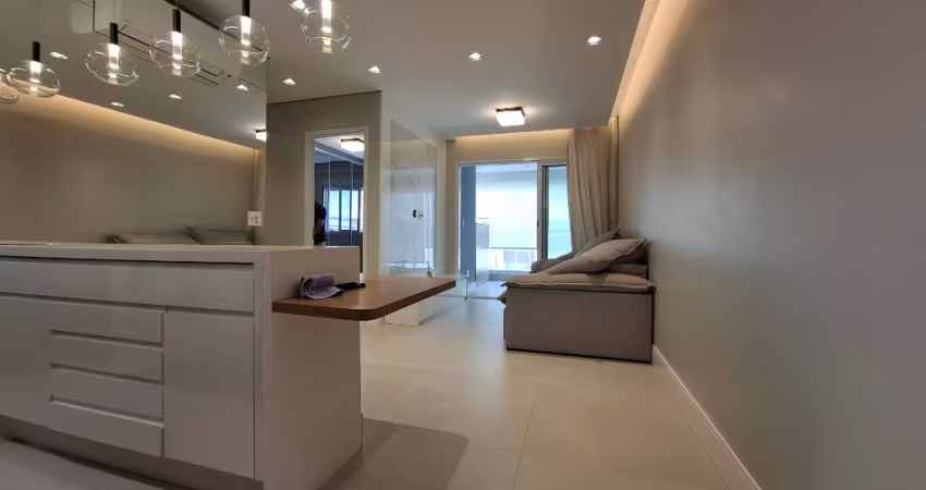 Apartamento Impecável com 02 Dormitórios (suite)-  01 vaga = 62 metros!