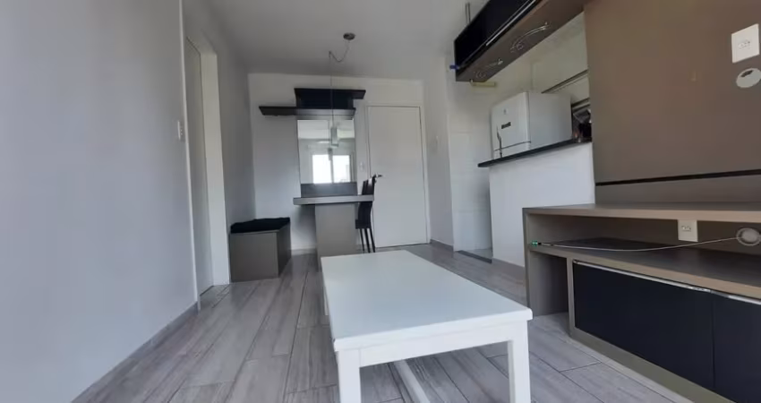 Lindo Apartamento de  01 dormitório + 02 vagas - Semi Mobilado!