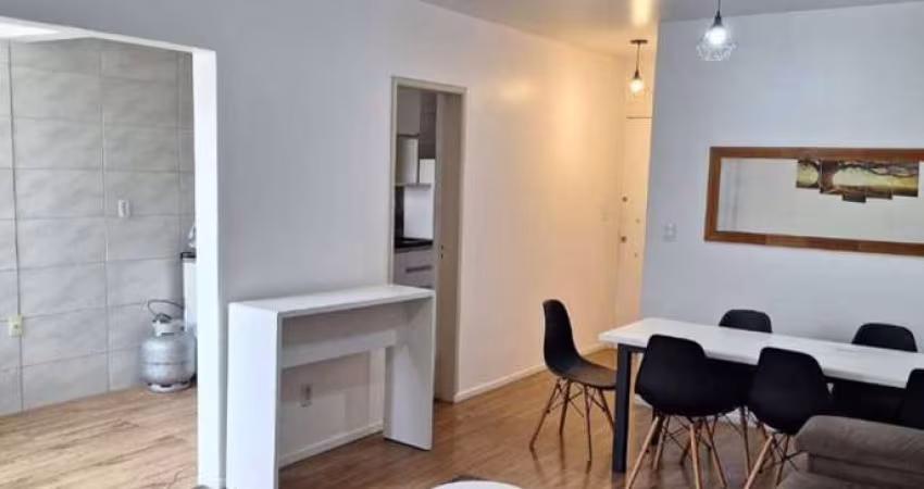 APT. Térreo - 3 dormitórios. Kobrasol em São José/SC