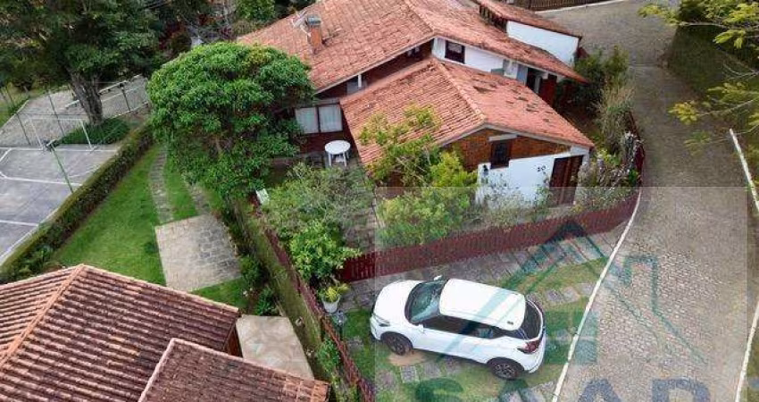 Casa para Venda em Teresópolis, Posse, 4 dormitórios, 1 suíte, 2 banheiros, 2 vagas