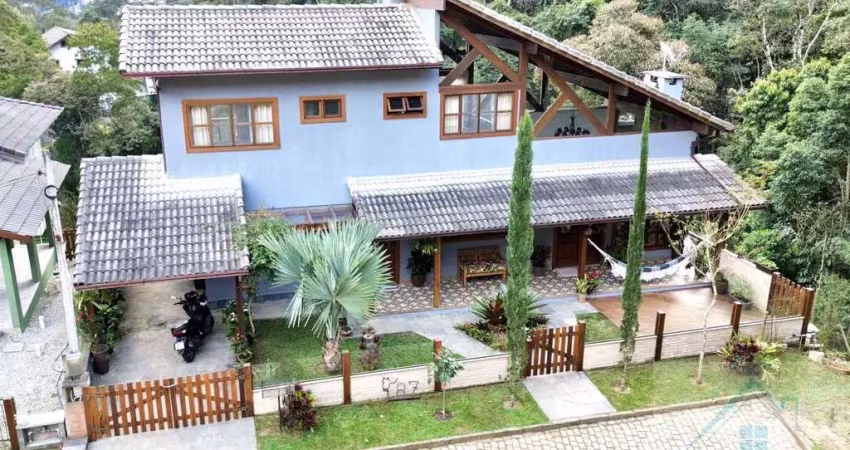 Casa para venda em teresópolis, vargem grande, 3 dormitórios, 2 suítes, 4 banheiros, 3 vagas