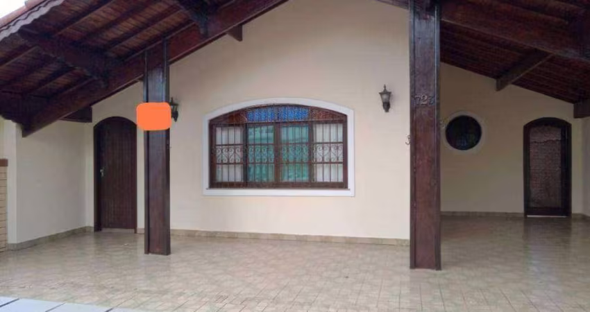 Casa com 3 dormitórios à venda, 200 m² por R$ 650.000,00 - Vilamar - Praia Grande/SP