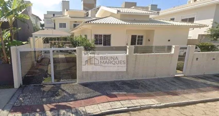 PERTO DO MAR E ÁREA NOBRE DO BAIRRO!