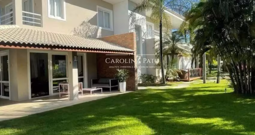 Belíssima casa no condomínio Busca Vida Resort