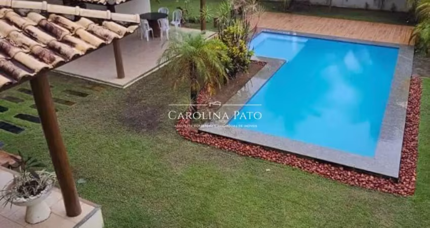 Excelente casa em condomínio fechado