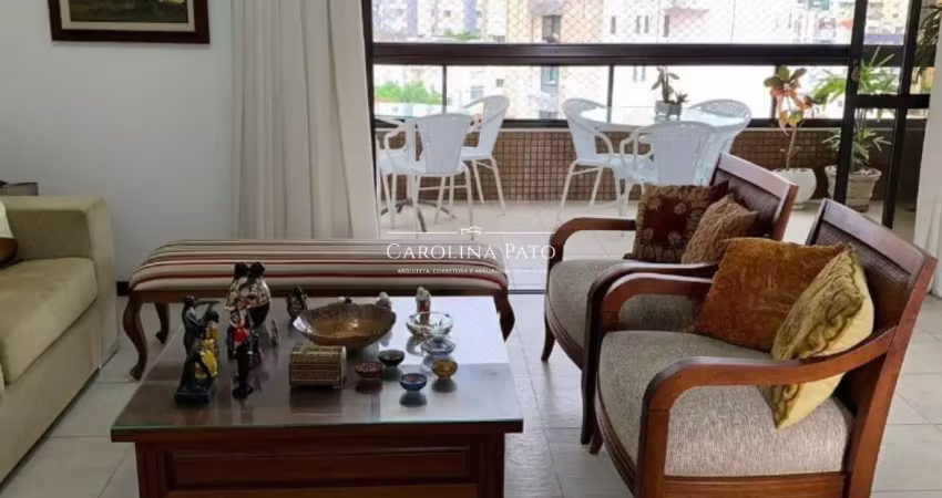 Excelente apartamento, em prédio bem localizado, com 4/4 e infra de lazer completa