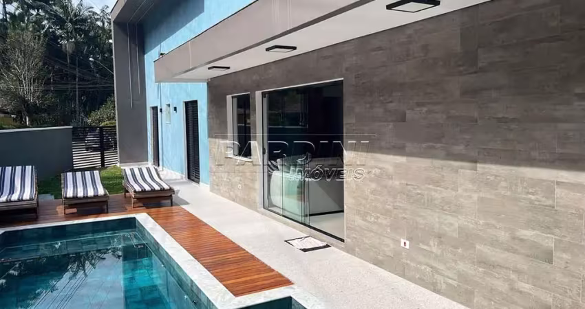 Casa moderna no condomínio Pedra Verde, praia do Lázaro, em Ubatuba!