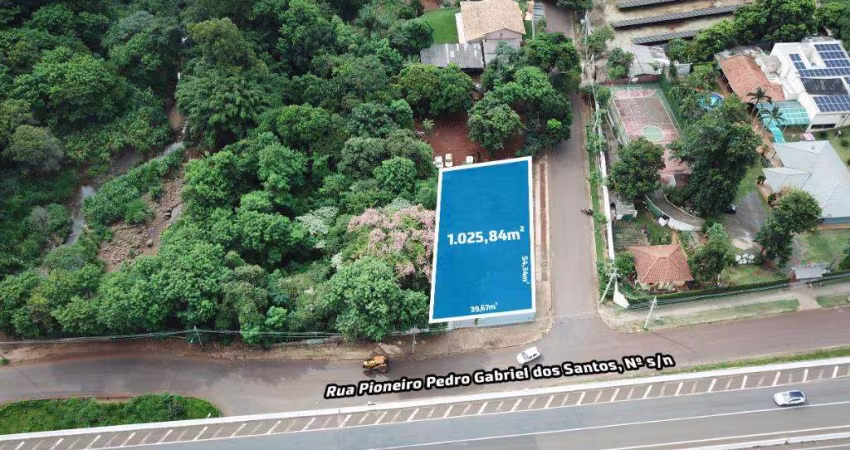 Terreno à venda em Maringá, Parque das Bandeiras, com 1025.84 m²