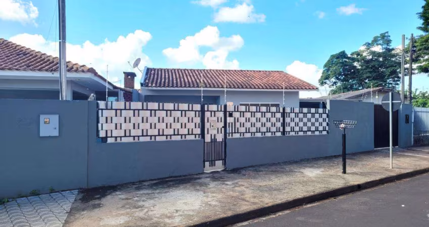 Casa para alugar em Maringá, Jardim Liberdade, com 2 quartos, com 77 m²
