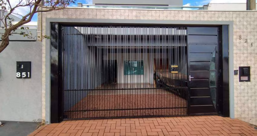 Sobrado com 233.78 m² e 2 Quartos à Venda no Centro - Mandaguaçu