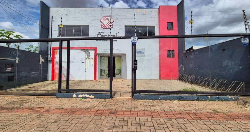 Salão com 763.18 m² à Venda no Jardim Diamante - Maringá