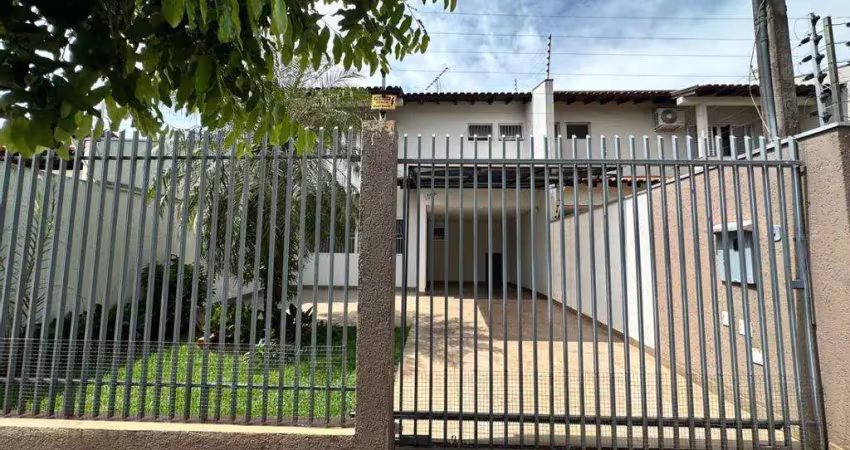 Sobrado com 138.92 m² e 3 Quartos à Venda no Jardim Imperial - Maringá
