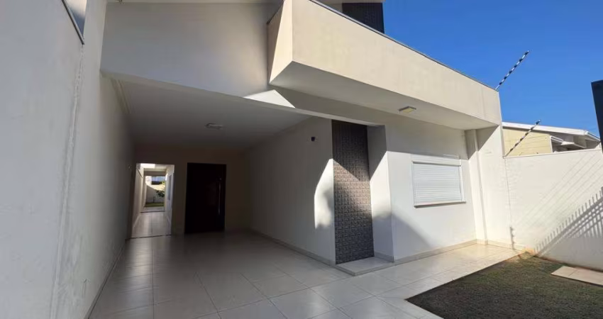 Casa à venda em Maringá, Jardim Iguaçu, com 3 quartos, com 165.82 m²