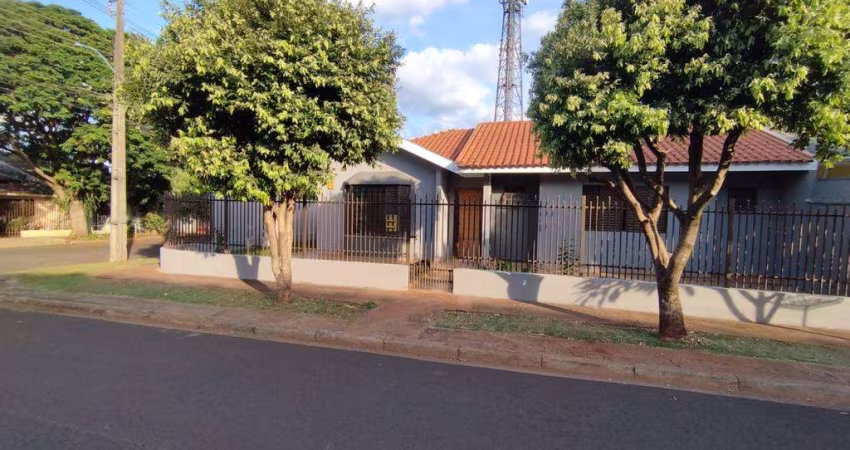 Casa à venda em Maringá, Jardim Higienópolis, com 3 quartos, com 110.21 m²