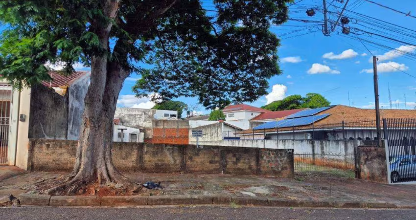 Terreno à venda em Maringá, Zona 05, com 542.6 m²