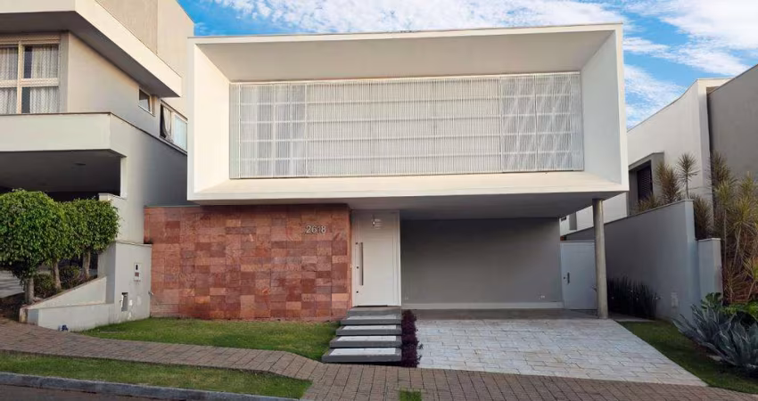 Sobrado com 341,83m² e  4 Suítes à Venda no Azaléia Park - Maringá