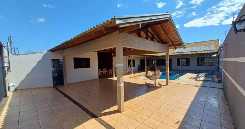 Casa à venda em maringá, jardim américa, com 3 quartos, com 237.43 m²