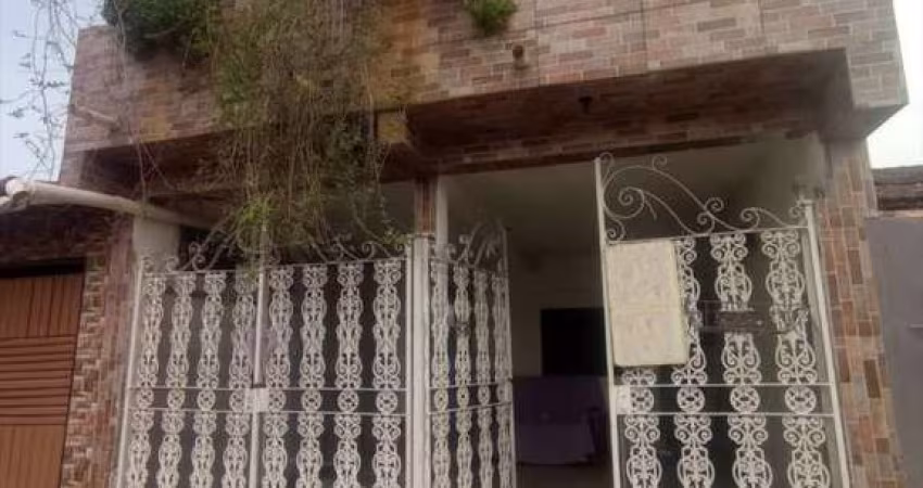 Casa para Venda em Itanhaém, Belas Artes, 4 dormitórios, 1 suíte, 2 banheiros, 2 vagas