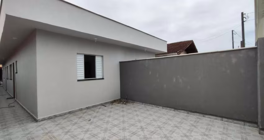 Casa para Venda em Itanhaém, Iemanjá, 2 dormitórios, 1 suíte, 1 banheiro, 2 vagas