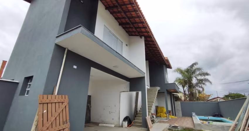 Casa para Venda em Itanhaém, Regina, 3 dormitórios, 2 suítes, 1 banheiro, 3 vagas