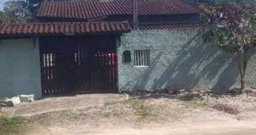 Casa para Venda em Itanhaém, Guacyra, 1 dormitório, 1 banheiro, 6 vagas