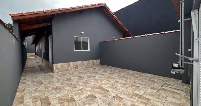 Casa para Venda em Itanhaém, Jardim Suarão, 2 dormitórios, 1 suíte, 1 banheiro, 1 vaga