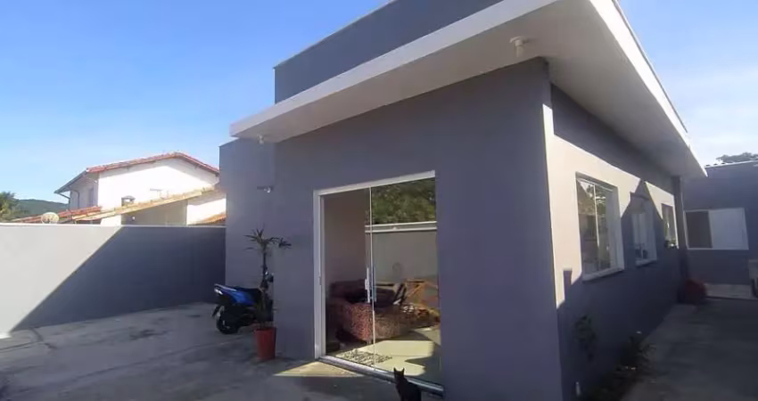 Casa para Venda em Itanhaém, Verde Mar, 2 dormitórios, 1 suíte, 2 banheiros, 3 vagas