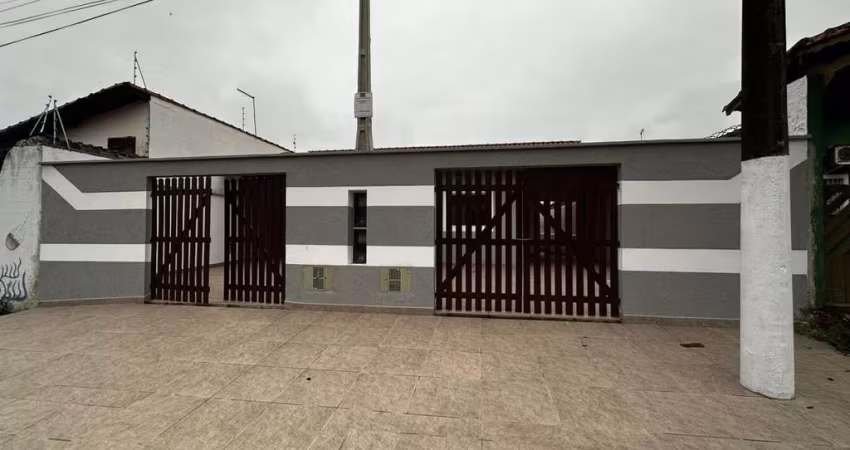 Casa para Venda em Itanhaém, Bopiranga, 2 dormitórios, 1 suíte, 1 banheiro, 2 vagas