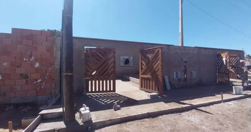 Casa para Venda em Itanhaém, Jamaica, 2 dormitórios, 1 suíte, 1 banheiro, 2 vagas