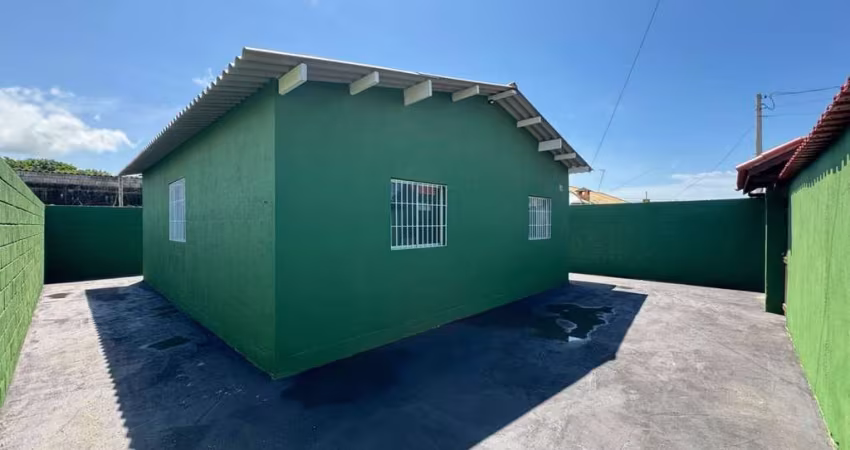 Casa para Venda em Itanhaém, Califórnia, 2 dormitórios, 1 banheiro, 3 vagas