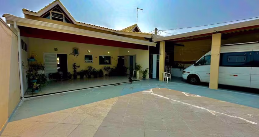 Casa para Venda em Peruíbe, Balneário Novo Horizonte, 2 dormitórios, 2 suítes, 1 banheiro, 3 vagas
