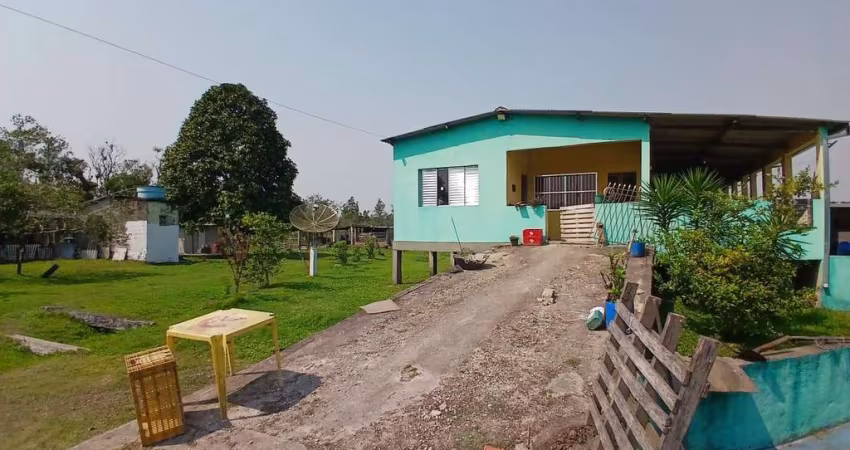 Chácara para Venda em Peruíbe, Armando Cunha, 3 dormitórios, 2 banheiros