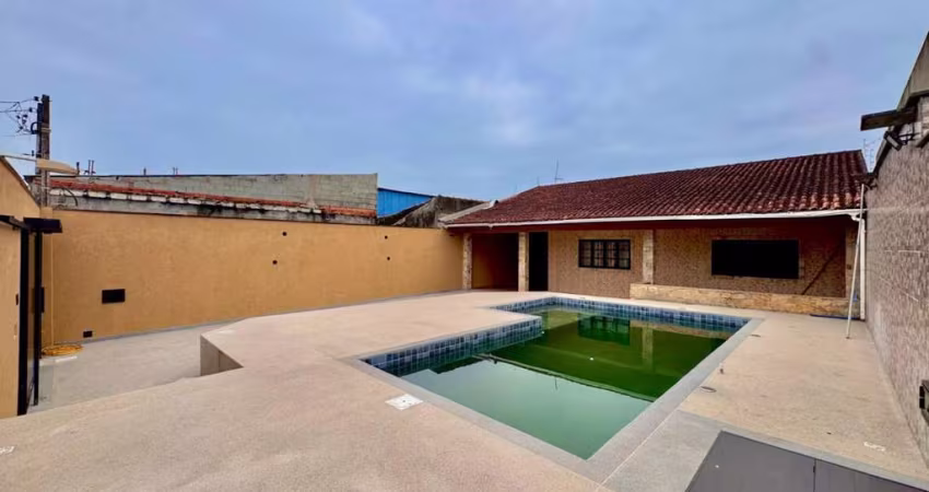 Casa para Venda em Itanhaém, Cidade Anchieta, 2 dormitórios, 1 banheiro, 5 vagas