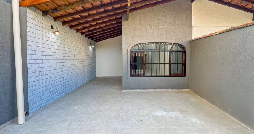 Casa para Venda em Praia Grande, Tupi, 2 dormitórios, 1 suíte, 1 banheiro, 2 vagas