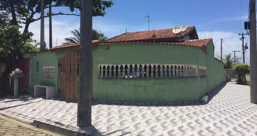 Casa para Venda em Itanhaém, Palmeiras, 2 dormitórios, 2 banheiros, 4 vagas