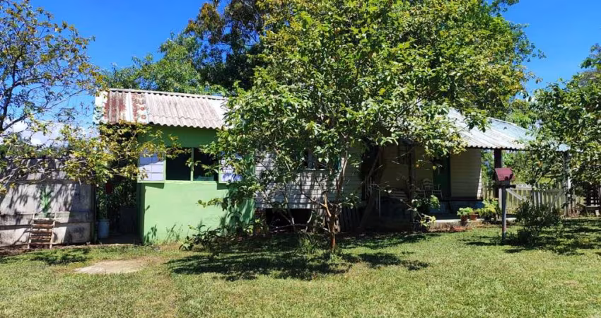 Chácara para Venda em Peruíbe, Vila Peruibe, 3 dormitórios, 1 suíte, 1 banheiro, 5 vagas